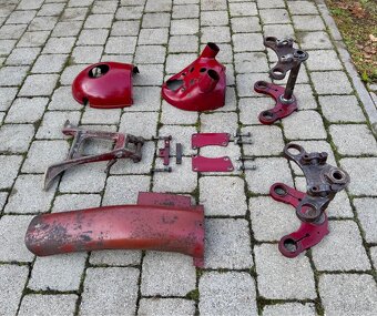 Jawa ČZ 250 350 kyvacka - dily - 4