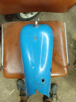 Horní prsíčka Jawa 05 - 4