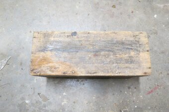 Stará vojenská bedna - 4