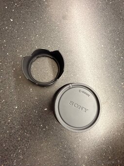 Objektiv Sony E 18-135mm f/3.5-5.6 OSS - 4