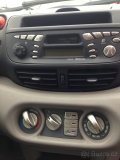 Nissan Almera Tino 2,2Di 84kW rok 2000 - díly - 4