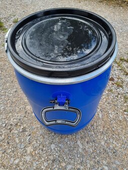 30x SUD 60L - s madly, víkem a obručí PC: 890,- - 4