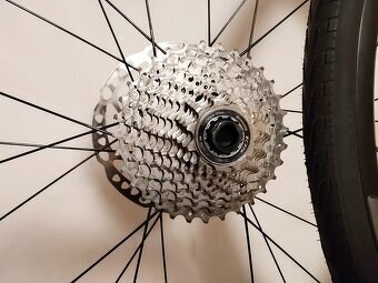 prodám kompletní kola ROVAL slx24 - 4