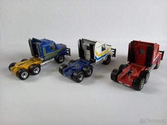 MATCHBOX CONVOY - SCANIA T142 - POZRI DETAILNÉ FOTO - 4