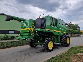 Sklízecí mlátička John Deere T660 HM - 4