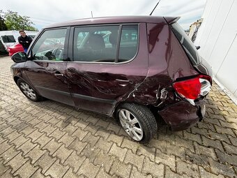 auto ŠKODA Fabia 5J, r.v. 2010 po havárii - 4