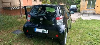 Toyota - 4