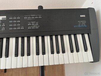 Korg triton tr 76 top stav - 4