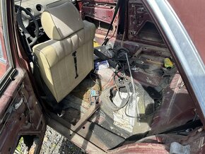 MB w123 300d - 4