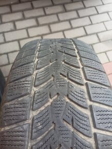 Zimní 2ks Goodyear UG. 215/65/17 - 4