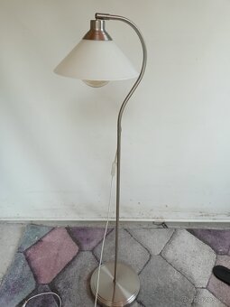 Stojací lampa bílá - 4