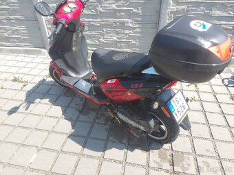 Prodám skútr 125ccm - 4