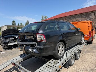 Prodám veškeré náhradní díly z vozu Škoda Octavia 2 kombi r. - 4
