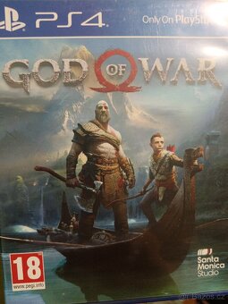 Prodám PlayStation 4 Slim 500gb - 4