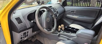 Toyota Hilux 3.0 D4D - 4