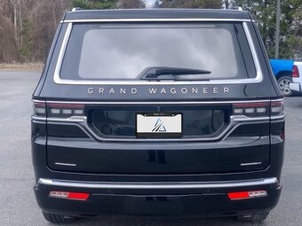 2022 Jeep Grand Wagoneer Series III 4WD - 4