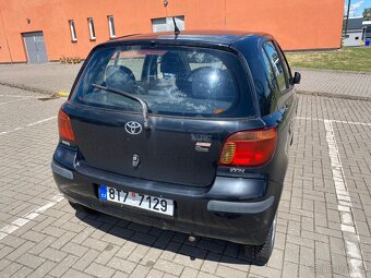 Toyota Yaris (5/2005) 1.0 - 4