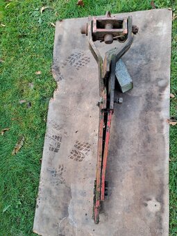 Spodni závěs unhz500 - 4