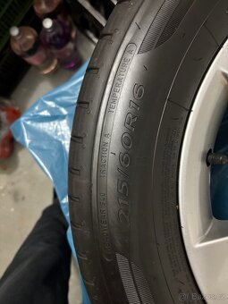 Alu škoda kola 215/60/16 letní - 4