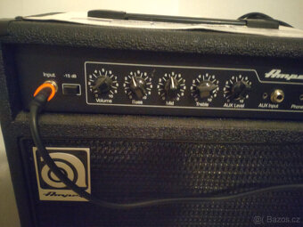 Baskytara Warwick Vampyre s příslušenstvím - 4