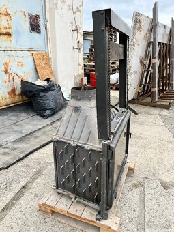 Litinová krbová vložka seguin se zdvihem 12kw - 4