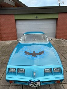 Pontiac Firebird - 4