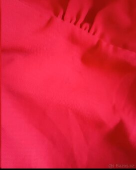 Krásné červené šaty s knoflíčky S - 4