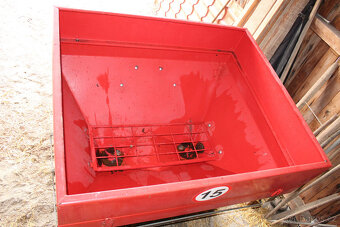 Rozmetadlo hnojiv JAR-MET - 4