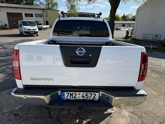 Nissan Navara 3.0 dCi V6 / 4x4 / DPH - 4
