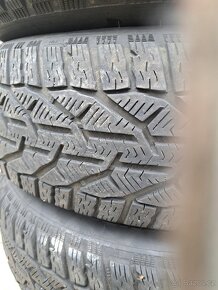 Zimní 215/70 R16 - 4