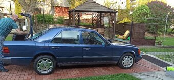Mercedes W 124, 3.0 E, 6 válec - 4