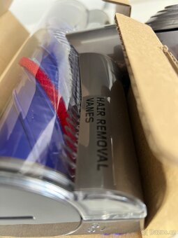 DYSON hubice na čištění koberců - 4