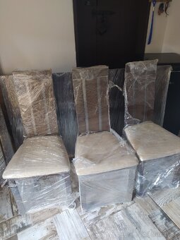 VELKÝ PĚKNÝ KUCHYŇSKÝ STŮL 160x90 A 3 PĚKNE ŽIDLE - 4