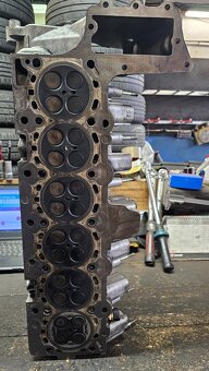 Hlava motoru BMW M57T E4 535d 200kw - 4