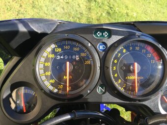 Honda CBR 125 R - 4