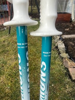 Lyže vč. vázání 130 cm, hůlky a lyžáky - 4