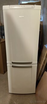 Prodám lednici Electrolux - 4