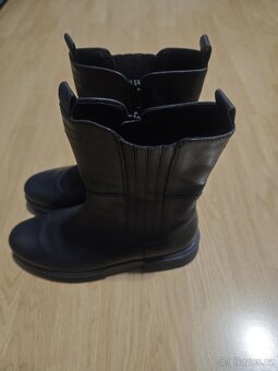 KOŽENÉ KOZAČKY - 4