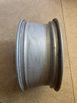 Trinity, R18, Škoda Superb - 4