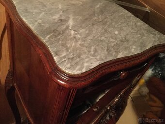 Stara vyrezavana loznice - pansky pokoj - 4