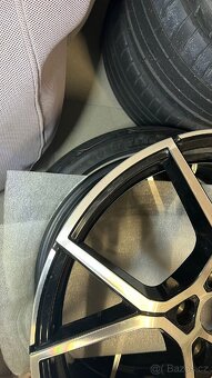 Renault FUJI 19" - 4