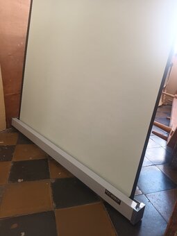 Přenosné promítací plátno 130 x 130 cm - 4