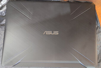 Herní notebook Asus TUF Gaming FX505DV RTX 2060, Ryzen 7 375 - 4