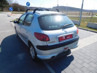 Peugeot 206 1.1i XR Presence, 44 kW, Klima - 4