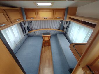 LMC 525 - r.v. 2005, předstan, WC, 4 osoby, STK , 100km/h - 4