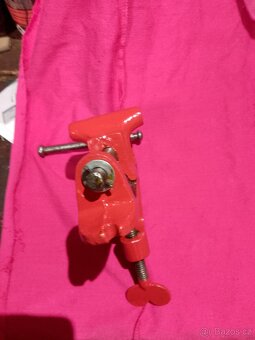 Modelařský svěrák - 4