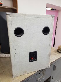 Velký reproduktor / subwoofer - 4