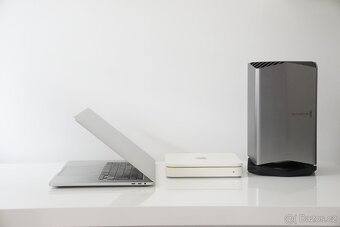 MacBook Pro 16 i9, 64GB | TimeCapsule 2TB | Blackmagic eGPU - 4