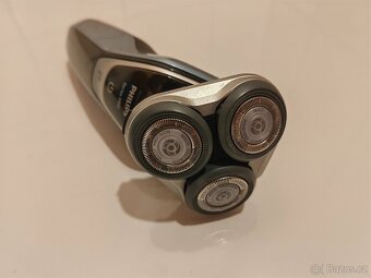 Holicí Strojek Philips S5000 pro mokré i suché holení S5530 - 4