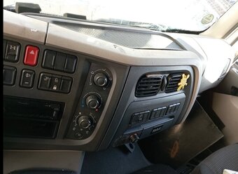DAF LF 220 - 4